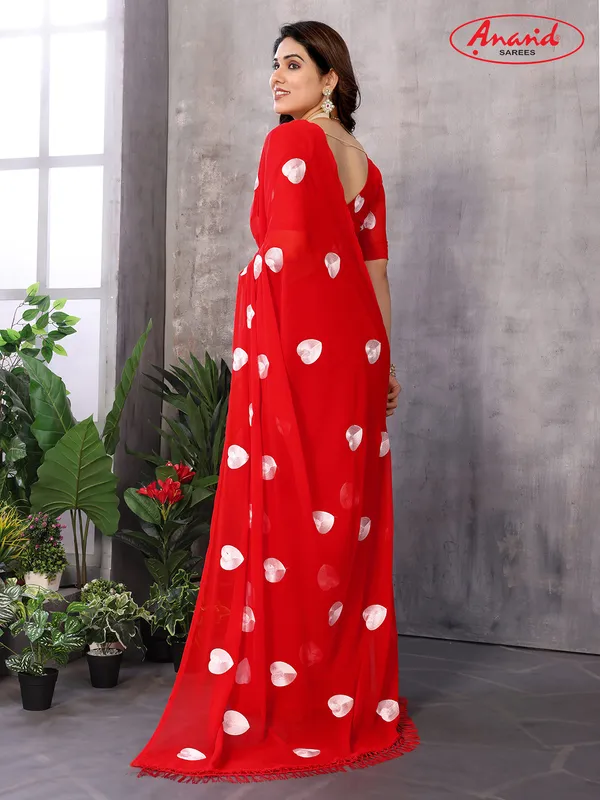 Georgette_embroidered_chiffon_saree_with_blouse_piece_(Red)