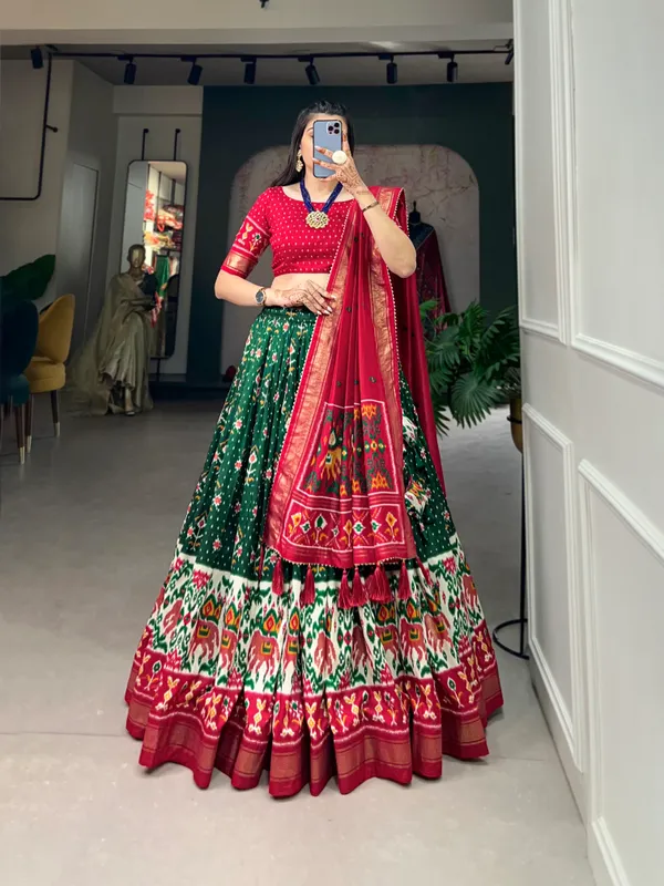 Traditional_Wear_Green_Color_Lehenga_Choli_With_Pretty_Dupatta