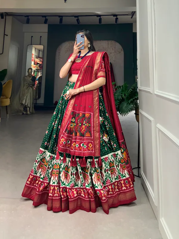 Traditional_Wear_Green_Color_Lehenga_Choli_With_Pretty_Dupatta