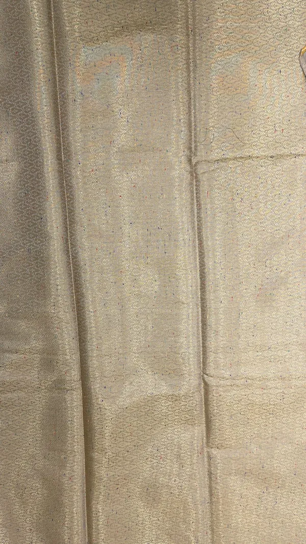 Humairah_Presents_Grey_Art_Silk_Golden_Floral_Zari_Jaal_with_Banarasi_Floral_Zari_Border_with_Grey_Blouse