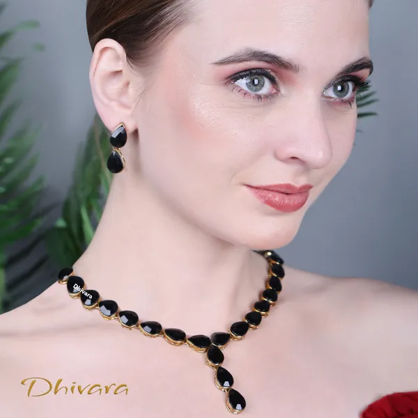 Black_Alloy_Jewellery_Set_For_Women