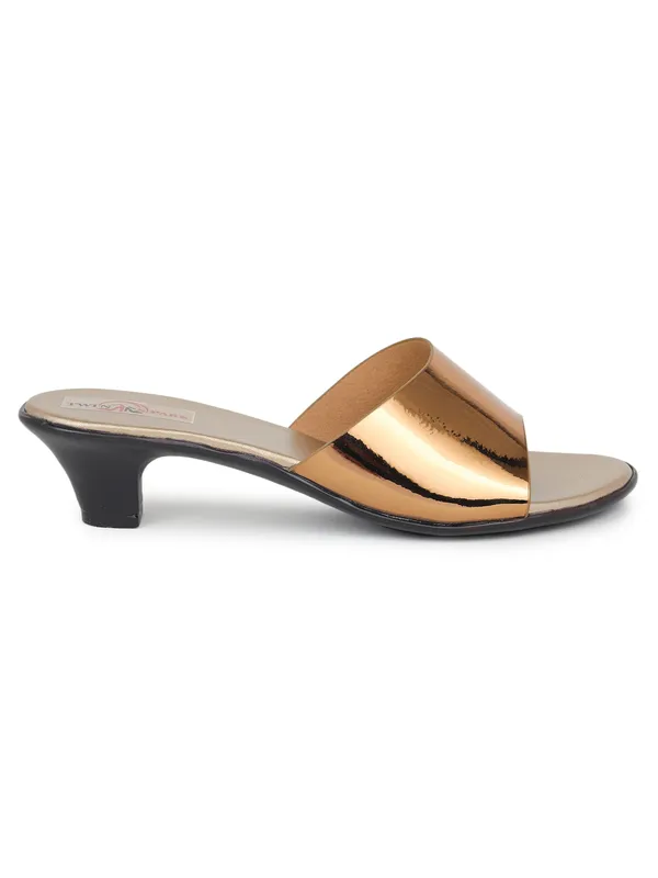 Shining_Strap_Heels_(Antique)