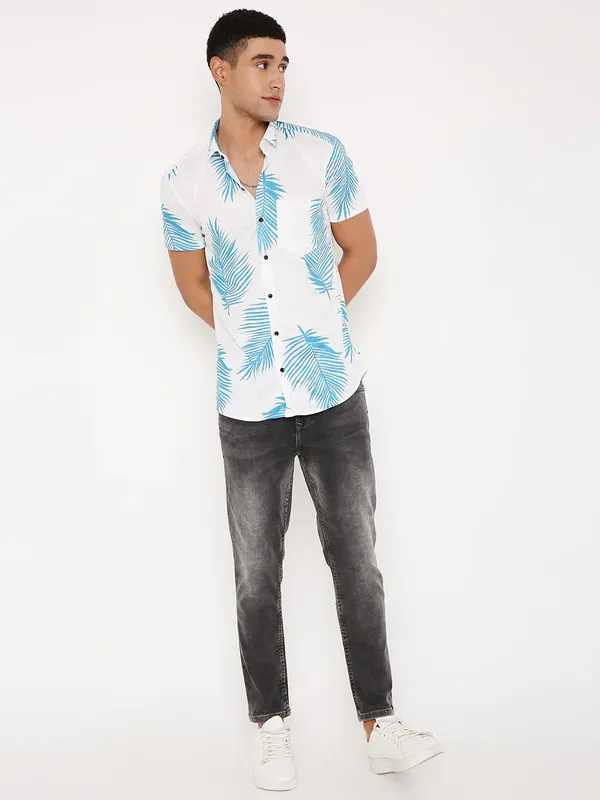 Lycra_fabric_digital_printed_Men's_ShirtHalf_Sleeves