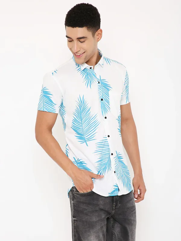 Lycra_fabric_digital_printed_Men's_ShirtHalf_Sleeves