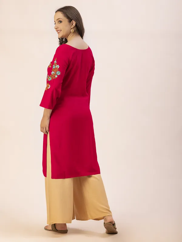 Magenta_Rayon_Slub_Women_Kurta,_Allover_Floral_Emroidery_&_Mirror_Work