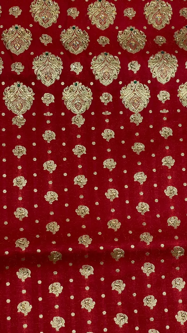 Humairah_Presents_Maroon_Stone_Work_Golden_Zari_Half-Half_Patli_Booti_Zari_Border_with_Maroon_Blouse_Banarasi_Saree_PTE72_HW