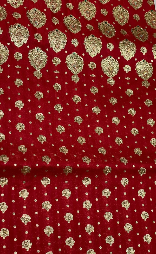 Humairah_Presents_Maroon_Stone_Work_Golden_Zari_Half-Half_Patli_Booti_Zari_Border_with_Maroon_Blouse_Banarasi_Saree_PTE72_HW