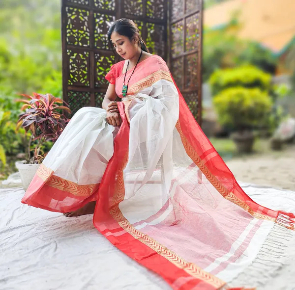 White_Zari_Kolkata_Design_Handloom_Cotton_Silk_Saree