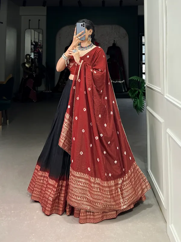 Lovely_Black_Dolla_Silk_Bandhani_Print_Lehenga_Choli_With_Dupatta