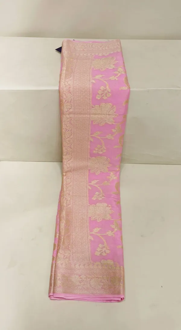 Humairah_Presents_Pure_Handloom_Baby_Pink_Chiffon_Floral_Golden_Zari_Boota_Jaal_with_Banarasi_Zari_Border_and_Baby_Pink_Blouse