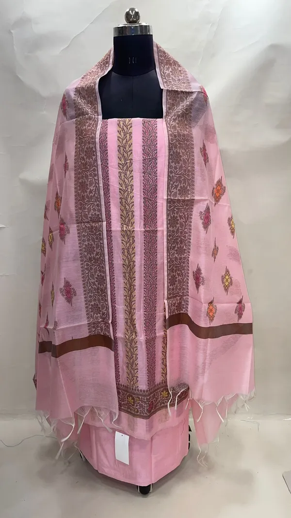 Humairah_Present_Pink_Cotton_Resham_Copper_Zari_3pcs_Suit_Set_accompanied_with_Plain_Bottom_and_Top_Copper_Zari_Cotton_Jaal_Stripe_with_Pink_Booti_Dupatta