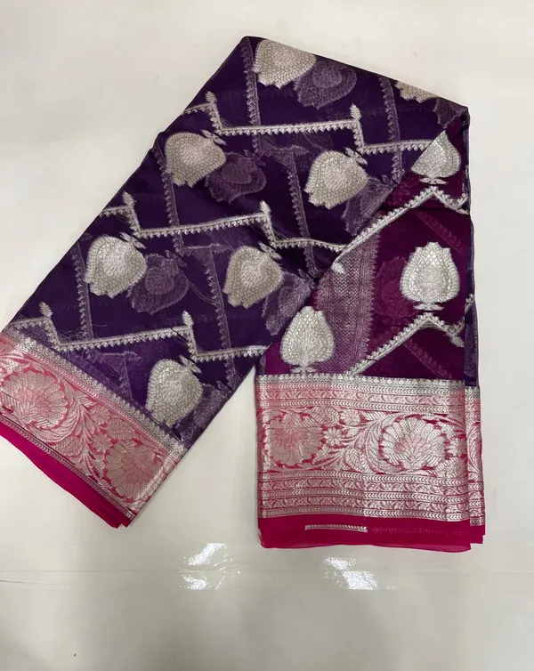 Humairah_Pure_Handloom_Purple_Organza_Floral_Zari_Booti_Ada_Stripe_with_Contrast_Red_Big_Floral_Boota_Pallu_Zari_Border_and_Red_Blouse