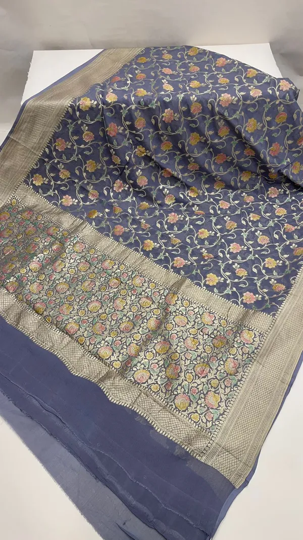 Humairah_Pure_Handwoven_Grey_Khaddi_Georgette_Hand_Brush_Floral_Zari_Jaal_Banarasi_Zari_Border_Saree_with_Grey_Blouse_piece
