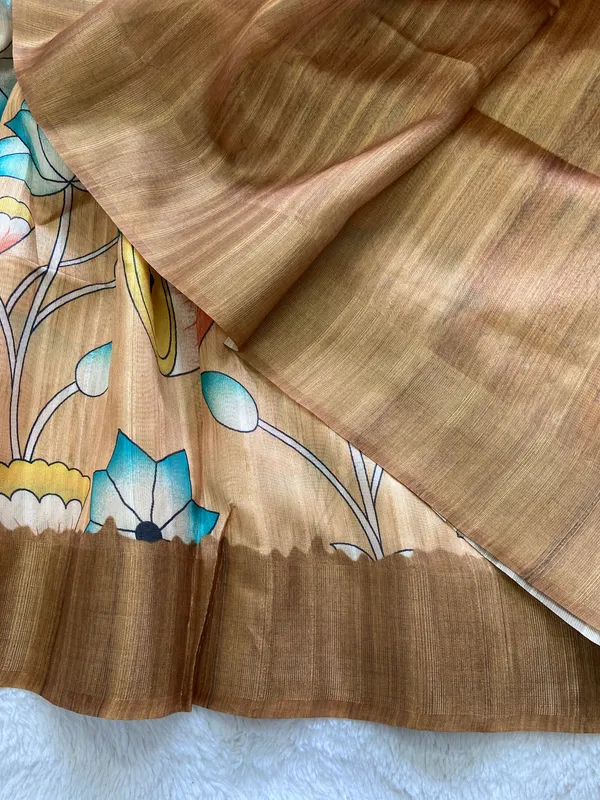 Darika_Mehendi_Green_–_Navratri_Special_|_Soft_Tussar_Silk_Saree_with_Print,_Pallu_&_Zari_Border_&_Contrast_Print_Blouse_with_Tassels