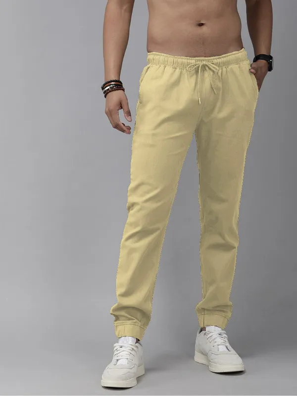 Off_White_Cotton_Blend_Solid_Mens_Joggers