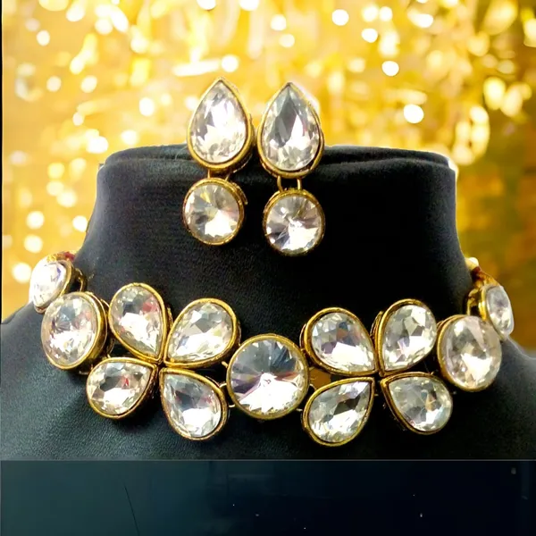 White_And_Gold_Metal_Alloy_Jewellery_Set_For_Women_|_Necklace_And_Earings