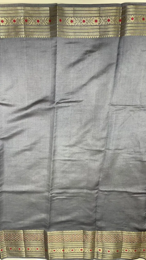 Humairah_Pure_Silk_Handwoven_Grey_Chiniya_Silk_with_Gold_Zari_Floral_Booti_&_Grey_Blouse