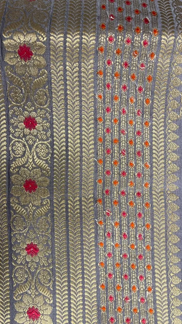 Humairah_Pure_Silk_Handwoven_Grey_Chiniya_Silk_with_Gold_Zari_Floral_Booti_&_Grey_Blouse