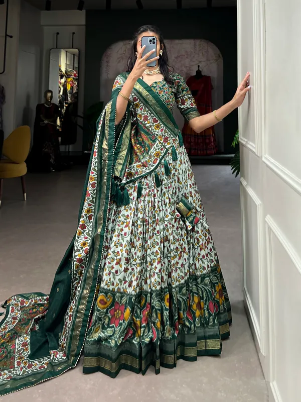Green_Premium_&_Elegant_Dola_Silk_Lehenga_Choli_For_Women
