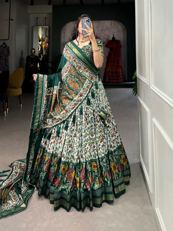 Green_Premium_&_Elegant_Dola_Silk_Lehenga_Choli_For_Women