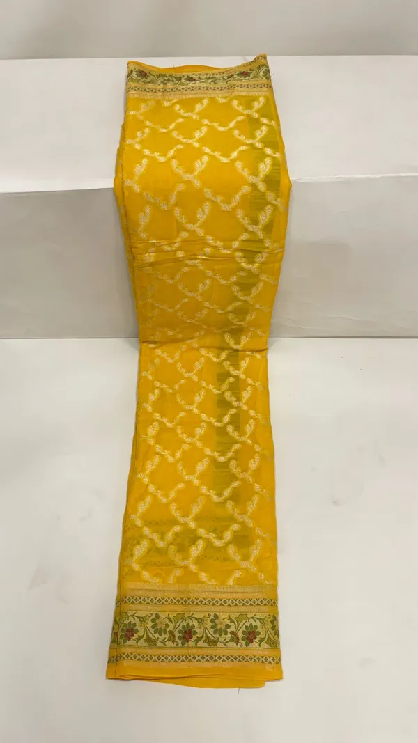 Humairah_Presents_Pure_Handloom_Yellow_Chiffon_Gold_Zari_Jaal_with_Floral_Mina_Jaal_Anchal_and_Tilfi_Zari_Border_with_Yellow_Blouse