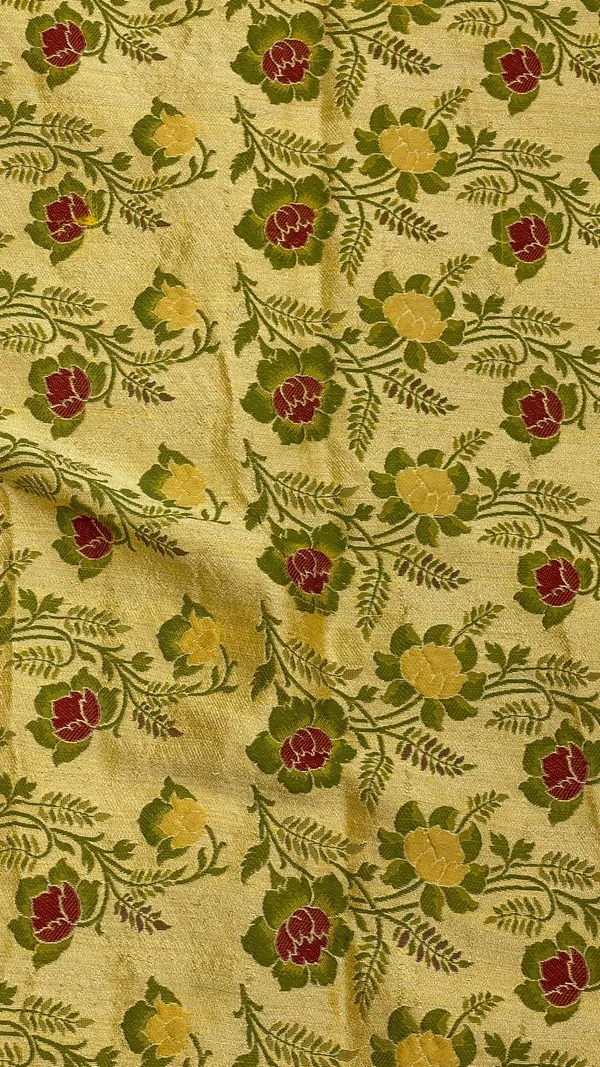 Humairah_Presents_Pure_Handloom_Yellow_Chiffon_Gold_Zari_Jaal_with_Floral_Mina_Jaal_Anchal_and_Tilfi_Zari_Border_with_Yellow_Blouse