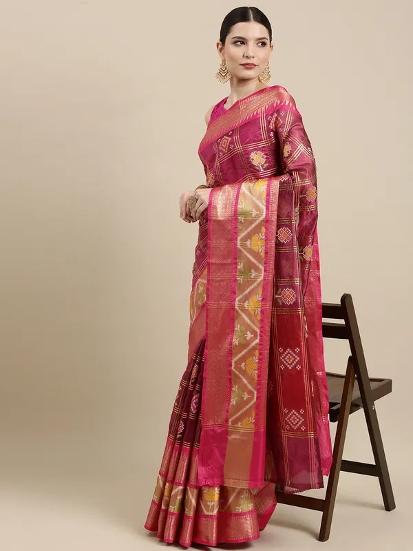 Magenta_Art_Silk_Banarasi_Sarees_For_Women