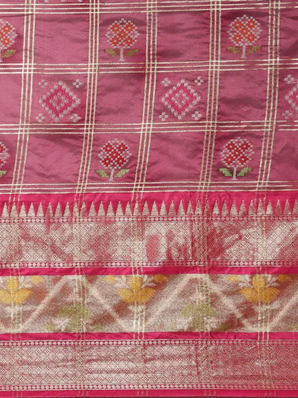 Magenta_Art_Silk_Banarasi_Sarees_For_Women