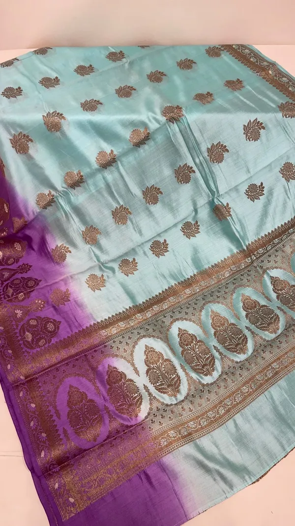 Humairah_Pure_Handloom_Sea_Green_Dupion_Silk_Copper_Zari_Floral_Booti_with_Big_Floral_Copper_Zari_Floral_Boota_Pallu_and_Contrast_Purple_Mina_Zari_Border_with_Sea_Green_Blouse