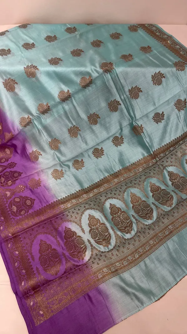 Humairah_Pure_Handloom_Sea_Green_Dupion_Silk_Copper_Zari_Floral_Booti_with_Big_Floral_Copper_Zari_Floral_Boota_Pallu_and_Contrast_Purple_Mina_Zari_Border_with_Sea_Green_Blouse