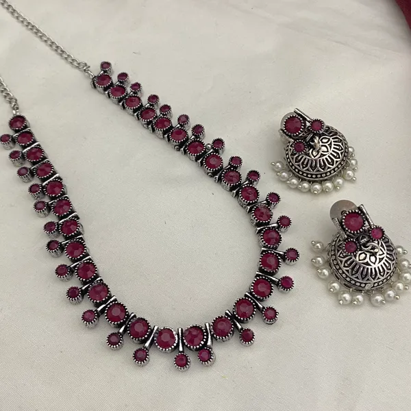 Single_Stone_Necklace_with_Jhumkas_–_Classic_Ethnic_Elegance