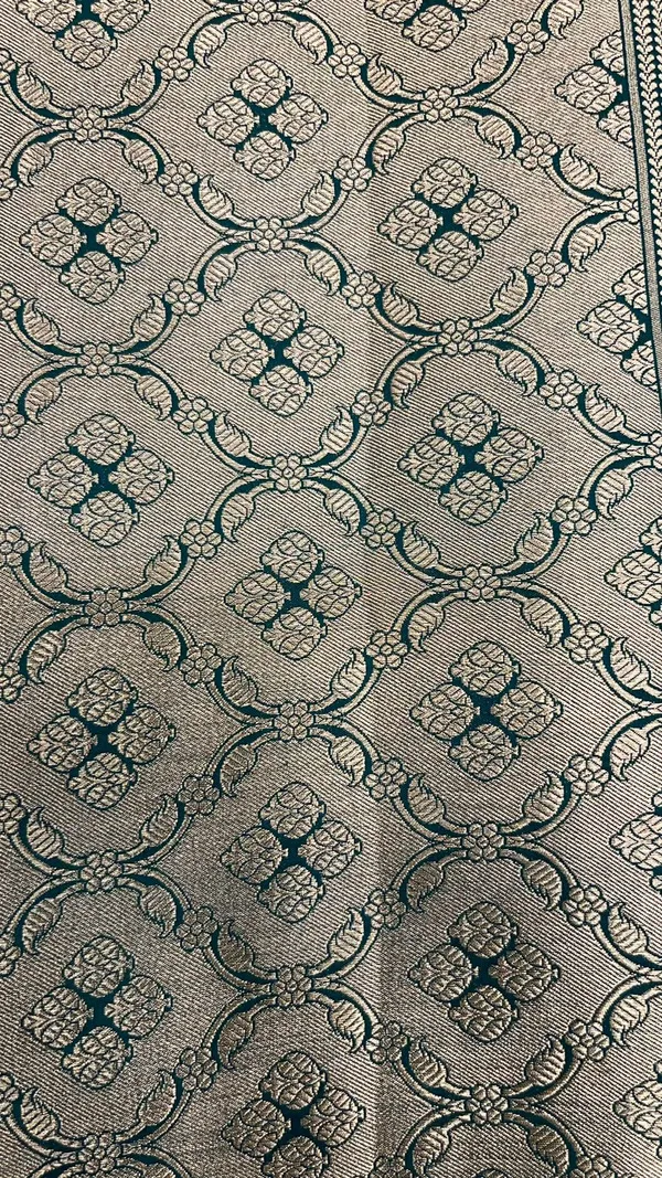 Humairah_Pure_Silk_Handwoven_Dark_Green_Chiniya_Silk_Gold_Floral_Zari_Booti_with_Minakari_Border_&_Dark_Green_Blouse