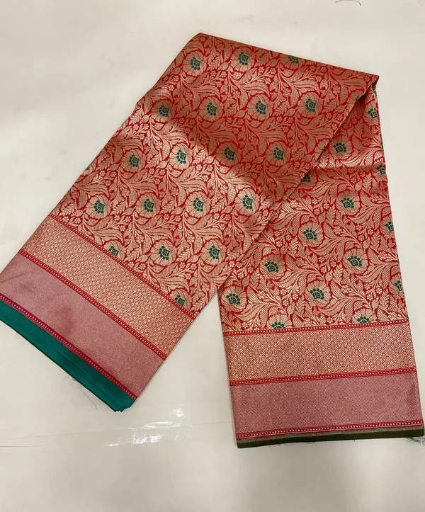 Humairah_Presents_Red_Katan_Silk_Floral_Zari_Mina_Jaal_with_Banarasi_Zari_2D_Border_and_Pallu_with_Red_Blouse