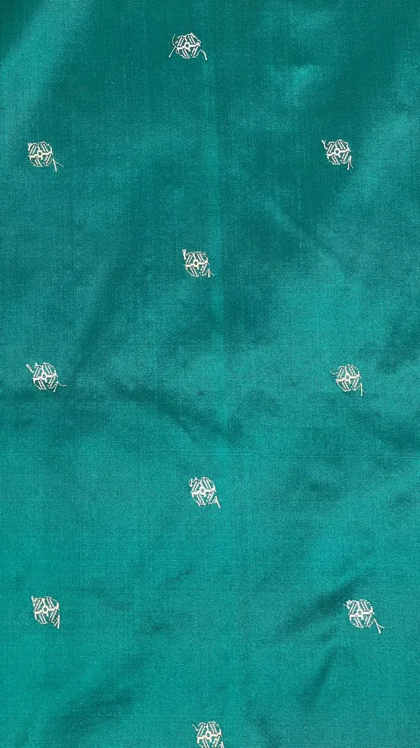 Humairah_Pure_Handwoven_Dark_Green_Katan_Silk_Sona_Rupa_Kadhwa_Chunri_Booti_and_Kadhwa_Floral_Mina_Zari_Border_and_Pallu_with_Golden_Stripe_Dark_Green_Blouse