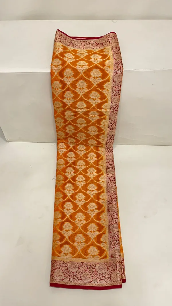 Humairah_Presents_Pure_Handloom_Mustard_Yellow_Chiffon_Golden_Zari_Floral_Booti_Jaal_with_Contrast_Maroon_Zari_Booti_Anchal_and_Zari_Border_with_Maroon_Blouse