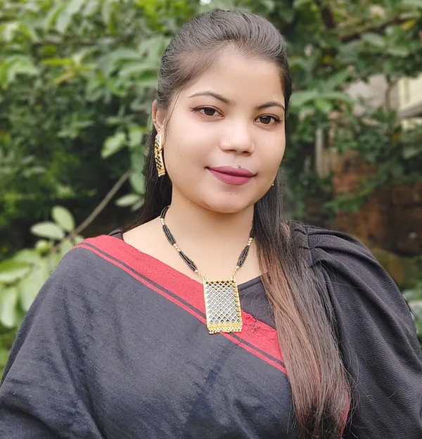 Assamese_Traditional_Gold_Plated_Black_Colour_Match_Box_Design_Tassel_Jewellery_Set_For_Women_&_Girl