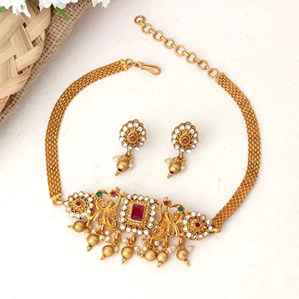 Gujju_Latest_Mate_Gold_Chokar_Necklace_Set_For_Girls_And_Women
