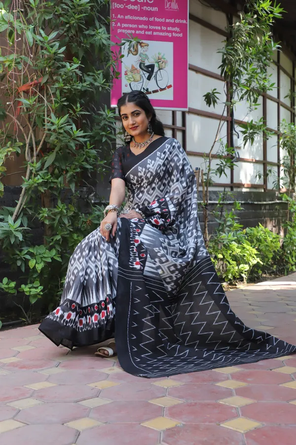 Ikkat_Hand_Block_Print_Print_Pure_Soft_Cotton_saree_With_Blouse_Piece
