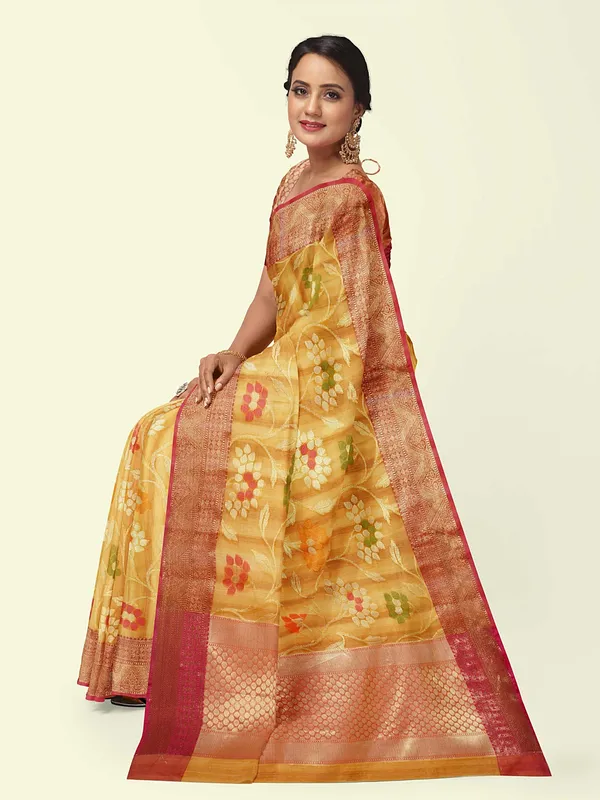 Brown_Matka_Silk/Silk_Blend_Banarasi_Sarees_For_Women