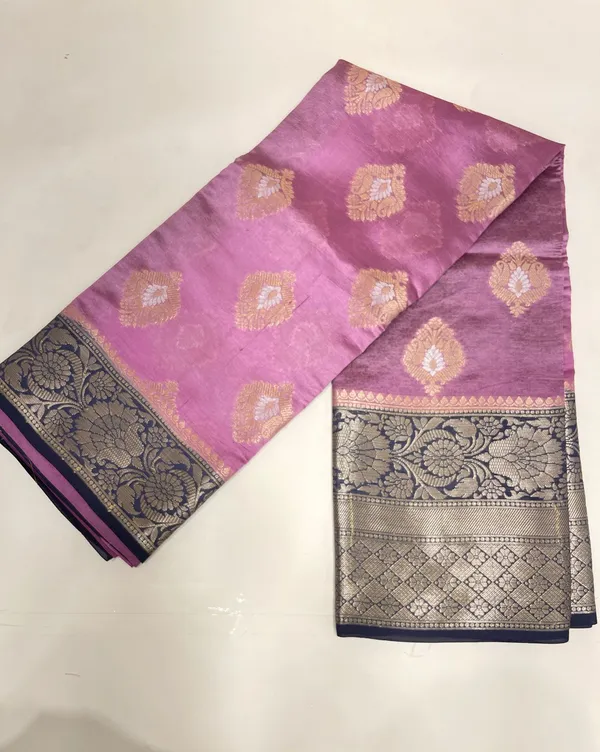 Humairah_Pure_Handloom_Light_Mauve_Dupion_Silk_Golden_Zari_Silver_Mina_Boota_Skirt_Navy_Blue_Border_with_Floral_Kadiyal_Pallu_and_Navy_Blue_Blouse