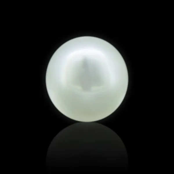 8.25_Ratti_White_Pearl_Moti_Natural_Loose_Gemstone