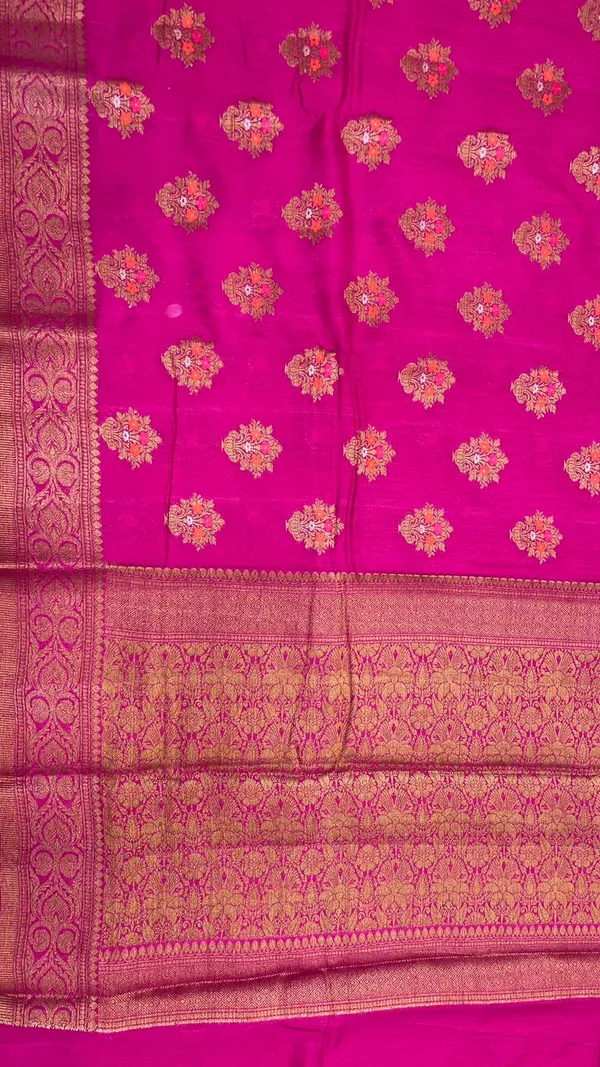 Humairah_Pure_Handwoven_Hot_Magenta_Muga_Silk_Minakari_Floral_Zari_Booti_Small_Zari_Border_Banarasi_Saree_with_Hot_Magenta_Blouse_piece