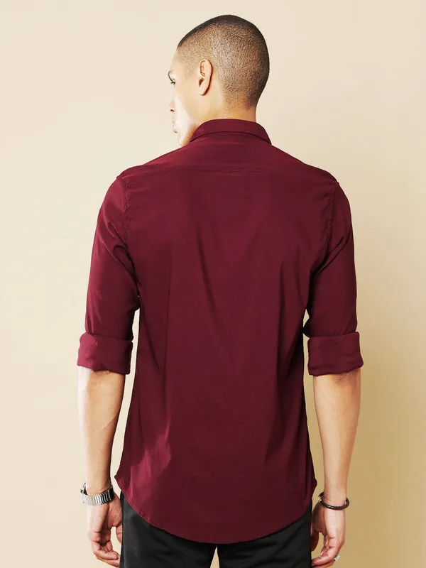 Men_Solid_Casual_Maroon_Shirt