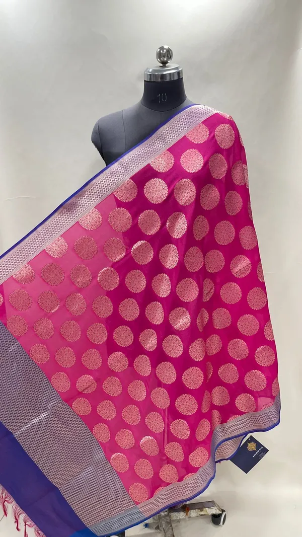 Humairah_Presents_Magenta_Semi_Katan_Silk_Floral_Zari_Spherical_Boota_Withcontrast_Blue_Zig-Zag_Banarasi_Border_Banarasi_Dupatta