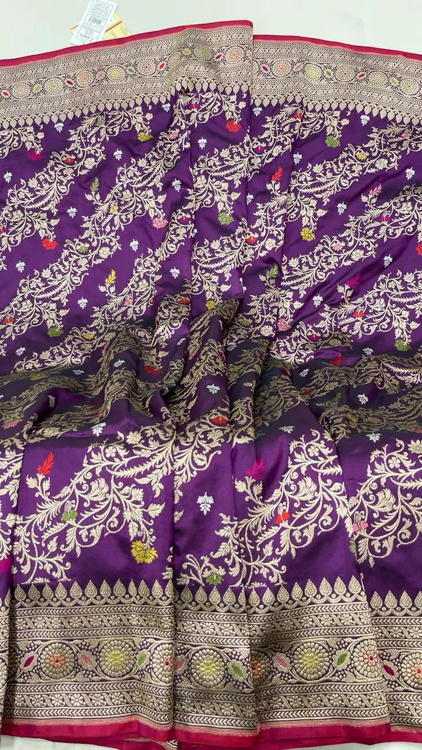 Humairah_Pure_Handloom_Purple_Katan_Silk_Kadhwa_Floral_Minakari_Jangla_Ada_Zari_Jaal_with_Kadhua_weave_Minakari_pallu_and_Purple_Stripe_Blouse