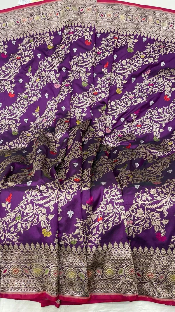 Humairah_Pure_Handloom_Purple_Katan_Silk_Kadhwa_Floral_Minakari_Jangla_Ada_Zari_Jaal_with_Kadhua_weave_Minakari_pallu_and_Purple_Stripe_Blouse