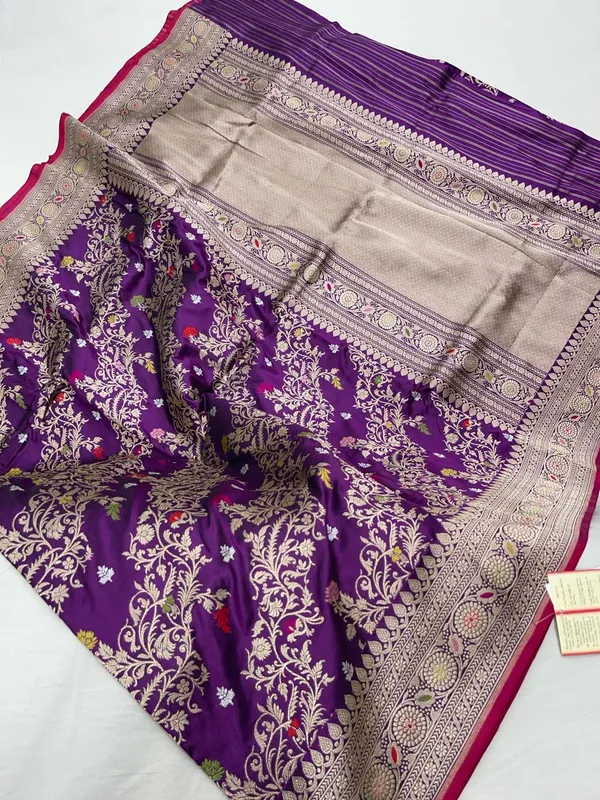 Humairah_Pure_Handloom_Purple_Katan_Silk_Kadhwa_Floral_Minakari_Jangla_Ada_Zari_Jaal_with_Kadhua_weave_Minakari_pallu_and_Purple_Stripe_Blouse