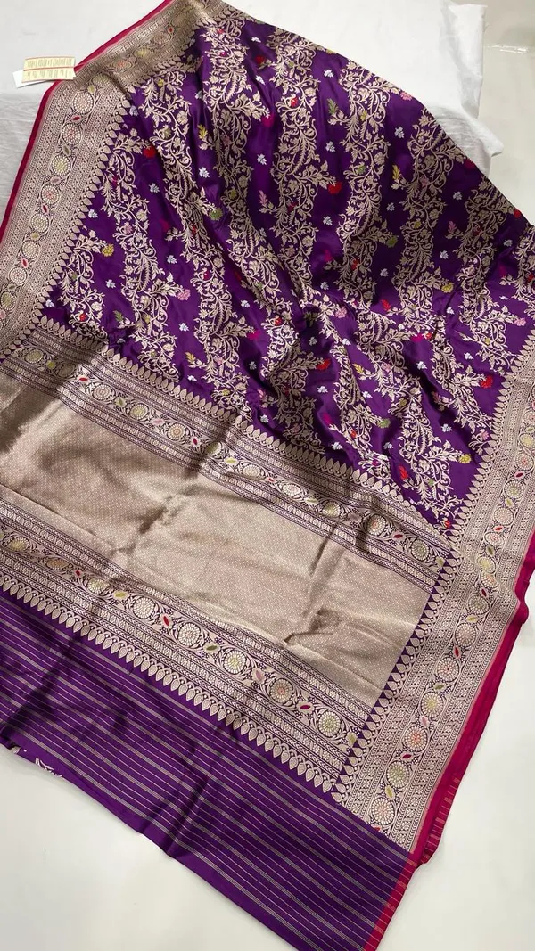 Humairah_Pure_Handloom_Purple_Katan_Silk_Kadhwa_Floral_Minakari_Jangla_Ada_Zari_Jaal_with_Kadhua_weave_Minakari_pallu_and_Purple_Stripe_Blouse