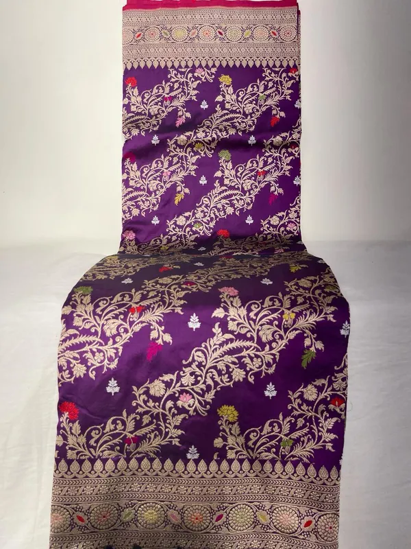 Humairah_Pure_Handloom_Purple_Katan_Silk_Kadhwa_Floral_Minakari_Jangla_Ada_Zari_Jaal_with_Kadhua_weave_Minakari_pallu_and_Purple_Stripe_Blouse