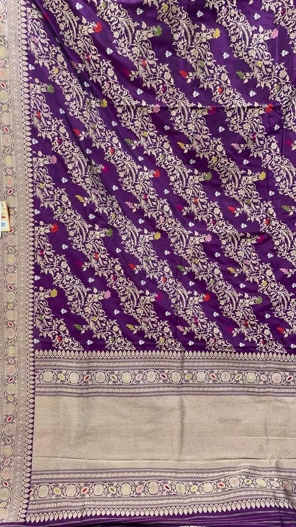 Humairah_Pure_Handloom_Purple_Katan_Silk_Kadhwa_Floral_Minakari_Jangla_Ada_Zari_Jaal_with_Kadhua_weave_Minakari_pallu_and_Purple_Stripe_Blouse